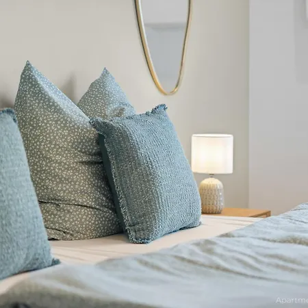 City-apartment Luxus 110 M2 아파트 *